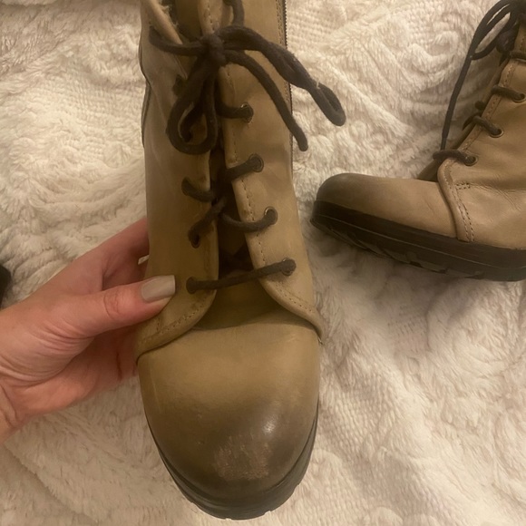 Aldo fur lined heeled comfortable boots - Picture 8 of 9